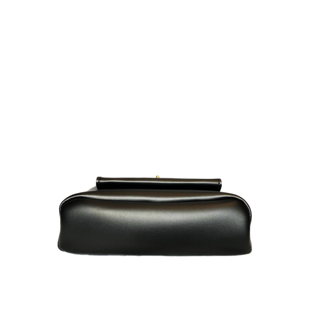 Vintage Kiss-Lock Bag – Retro Elegance Redefined