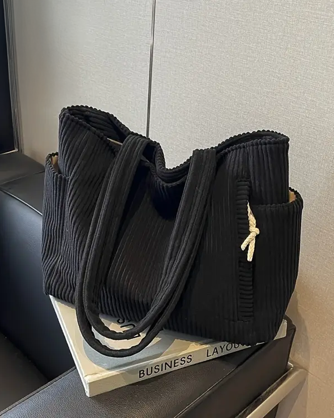 Valentina | Ribbed tote bag with drawstring detail
