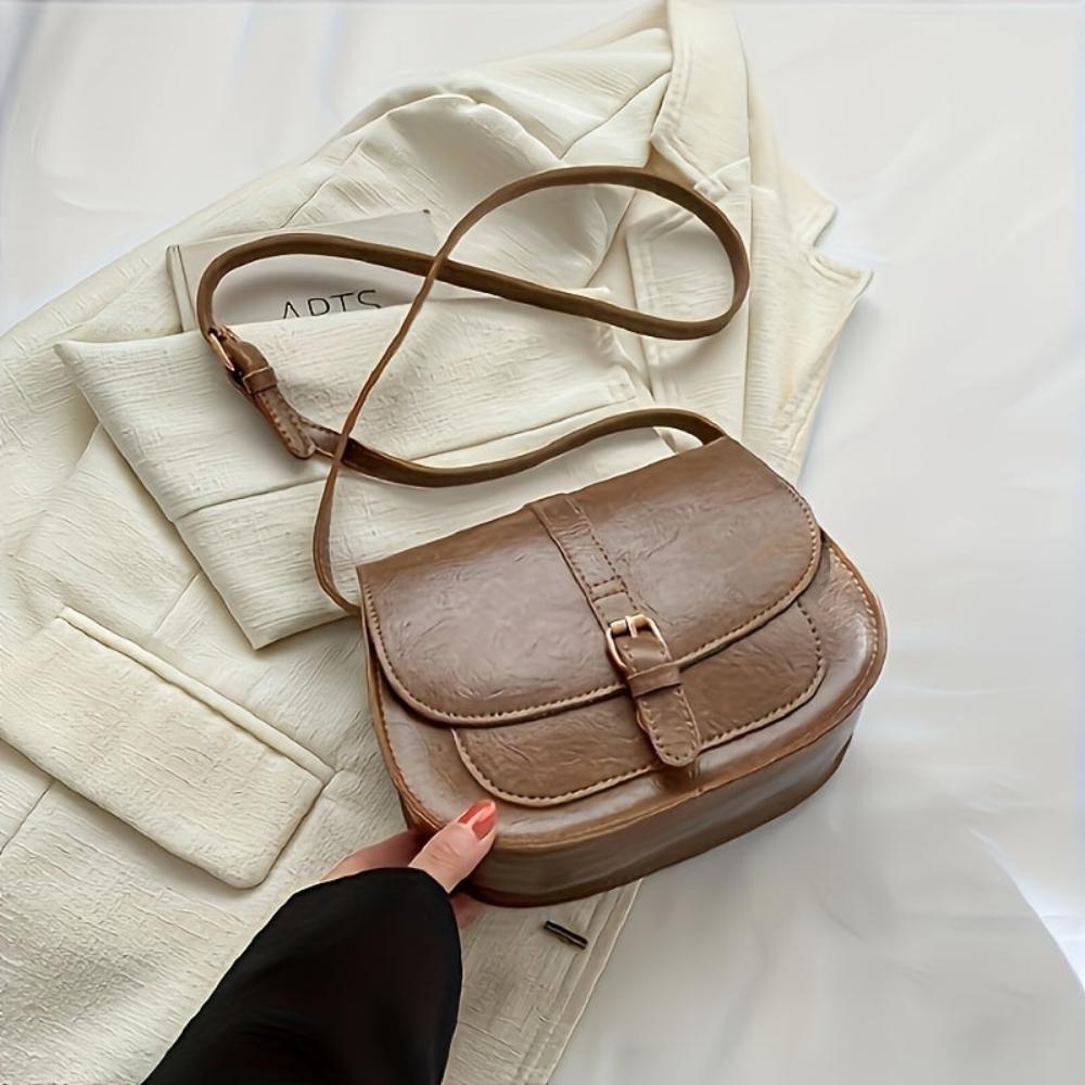 Valeria Classic Saddle Crossbody Bag