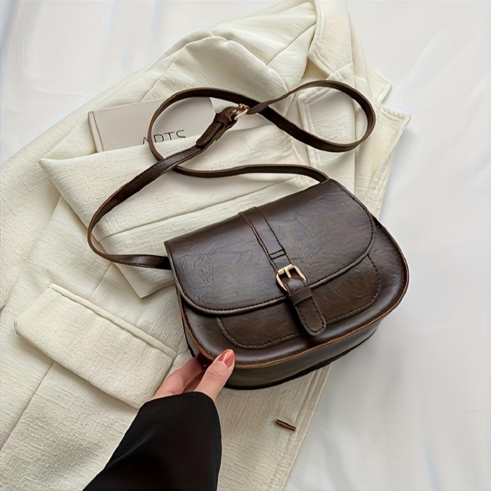 Valeria Classic Saddle Crossbody Bag