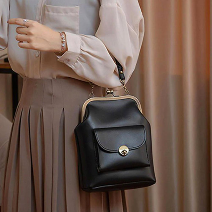 Vintage Kiss-Lock Bag – Retro Elegance Redefined
