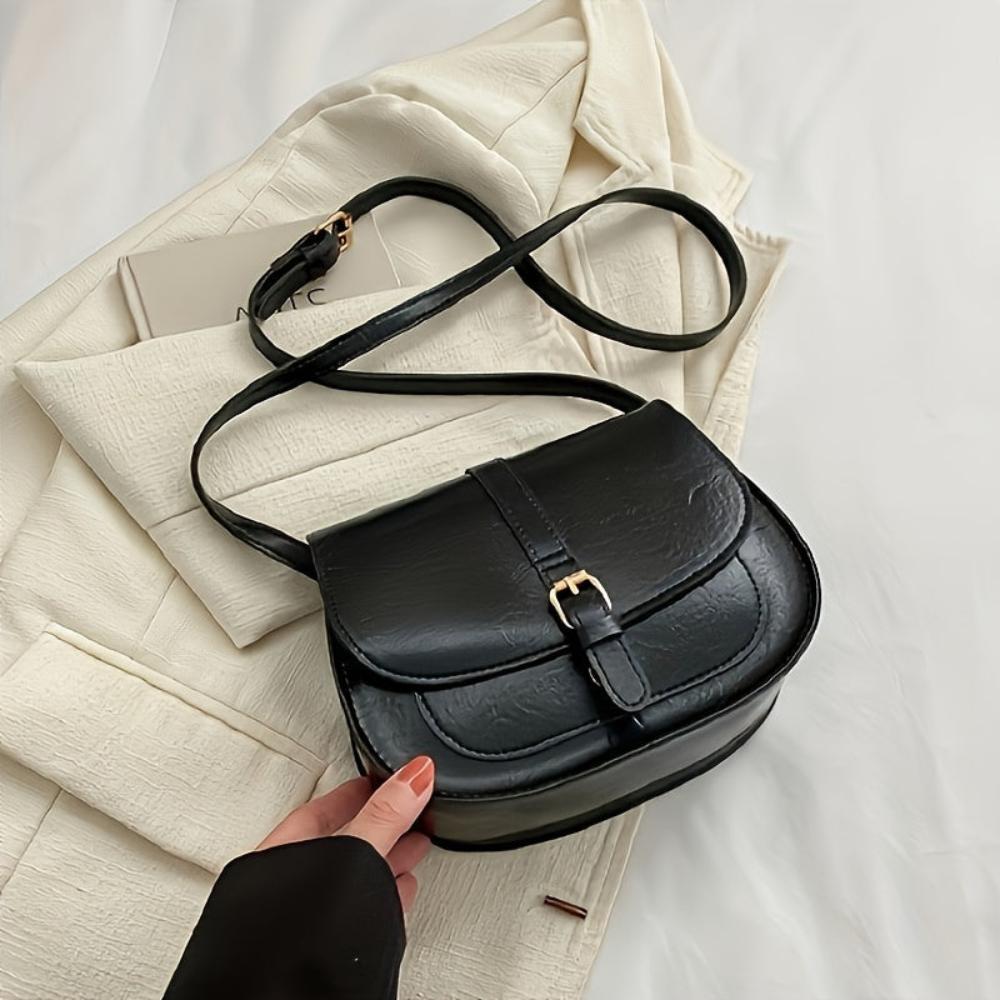 Valeria Classic Saddle Crossbody Bag